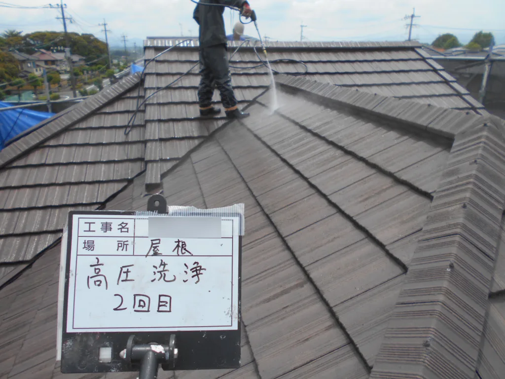 小郡市三国が丘I様邸の屋根外壁塗装・屋根瓦どめ・駐車場 倉庫塗装工事