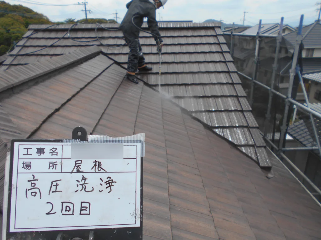 小郡市三国が丘I様邸の屋根外壁塗装・屋根瓦どめ・駐車場 倉庫塗装工事