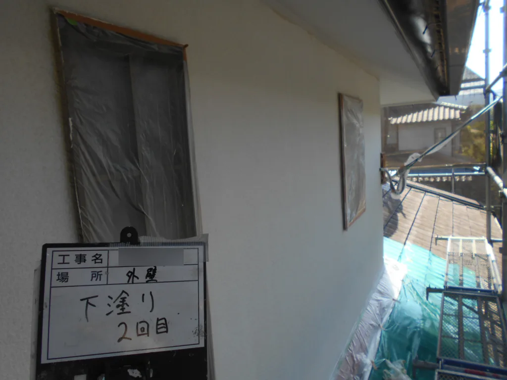 小郡市三国が丘I様邸の屋根外壁塗装・屋根瓦どめ・駐車場 倉庫塗装工事