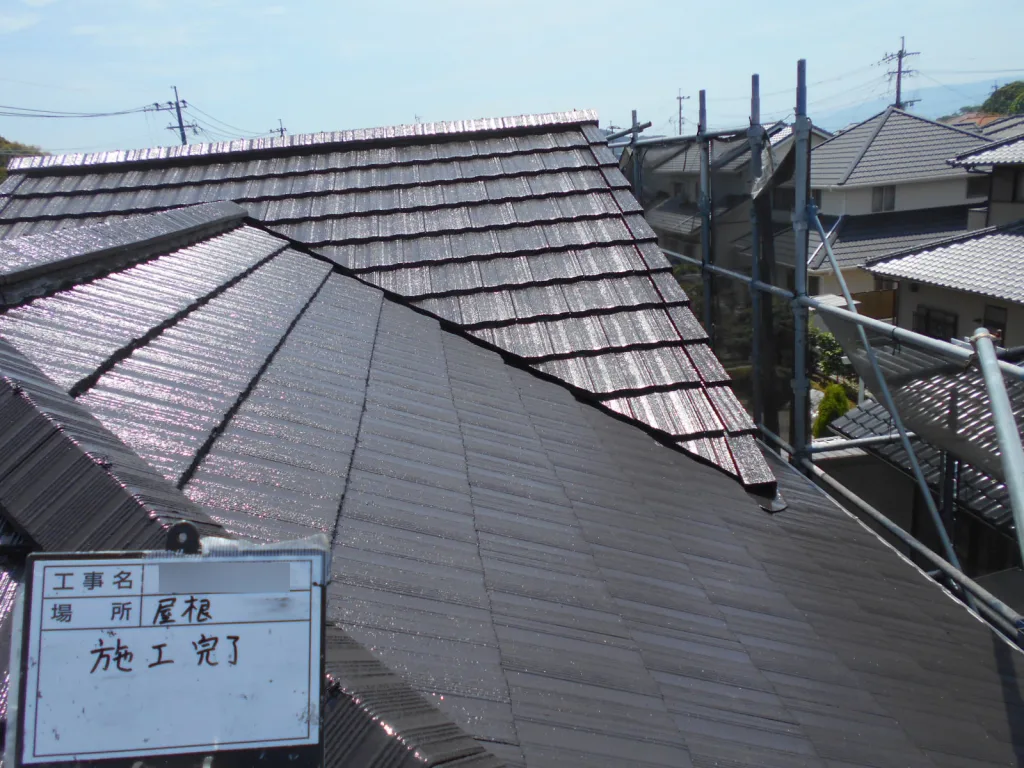 小郡市三国が丘I様邸の屋根外壁塗装・屋根瓦どめ・駐車場 倉庫塗装工事